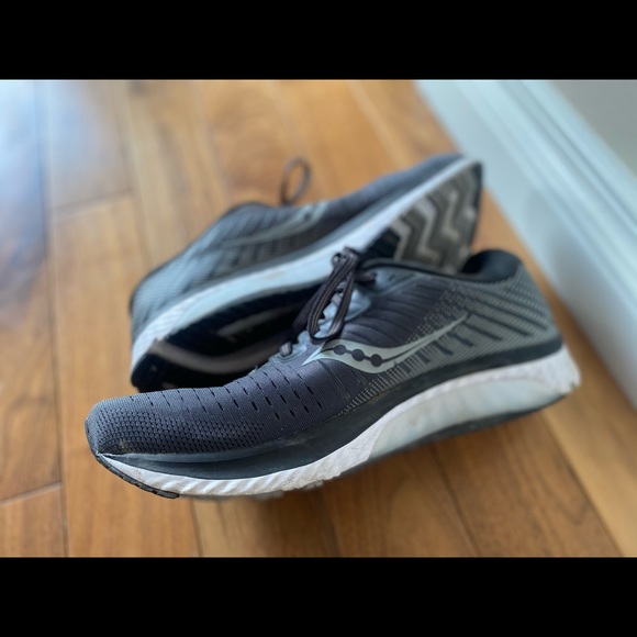 Saucony Runners - Picture 4 of 4